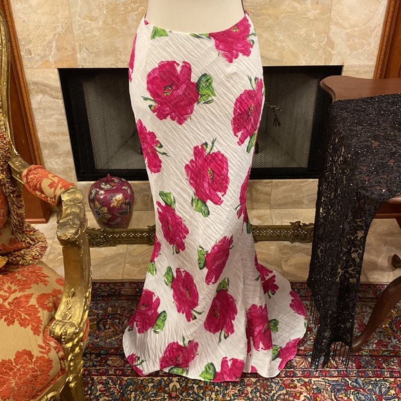 Floral Shirt and Skirt - Picture 7 of 15